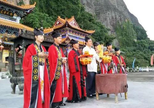 教你超全的挽回前男友方法，其中和合术很管用