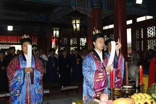 婴幼儿受到惊吓怎么办，民间治疗小儿惊吓偏方